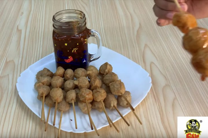 ငါးဖယ်လုံးတုတ်ထိုးကြော်